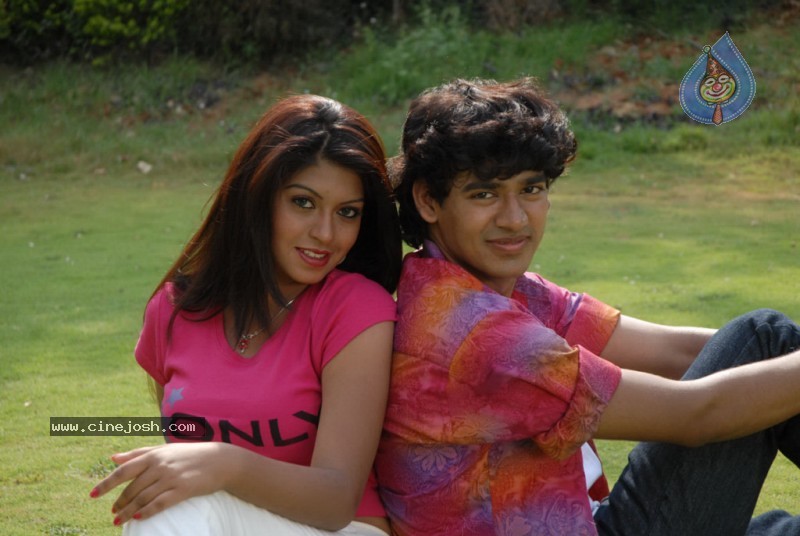 Chetilo Cheyyesi Movie Stills - 39 / 57 photos