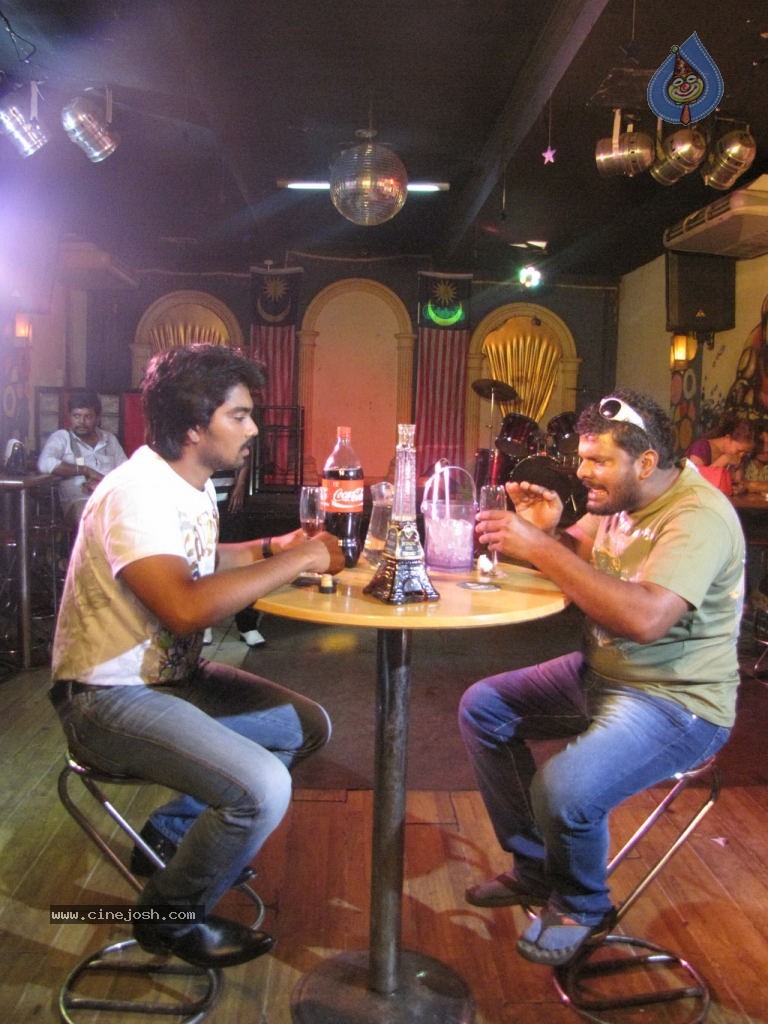 Chikki Mukki Tamil Movie Hot Stills - 2 / 48 photos