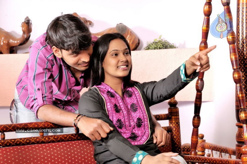 Chilipi Allarilo Chinni Aasa Movie New Stills - 3 / 25 photos