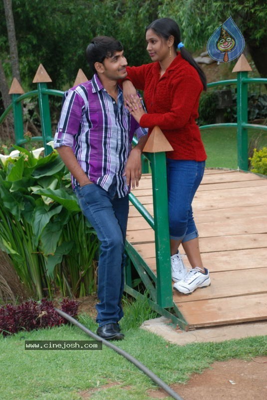 Chilipi Allarilo Chinni Aasa Movie New Stills - 10 / 25 photos