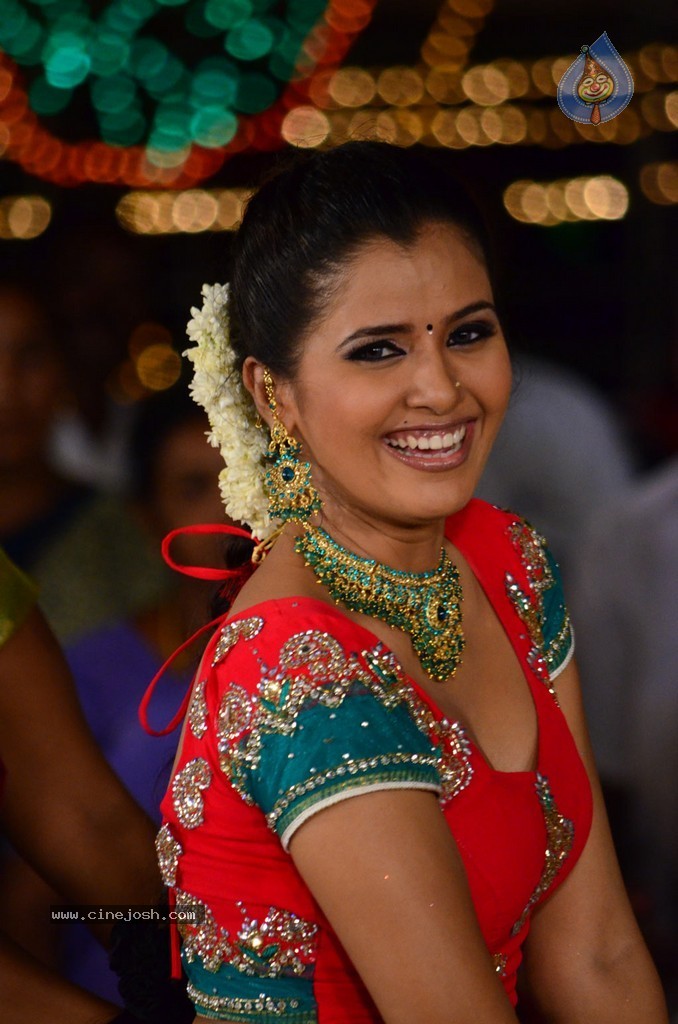 China Chiru Sinna Paraviagal Tamil Movie Stills - 7 / 47 photos