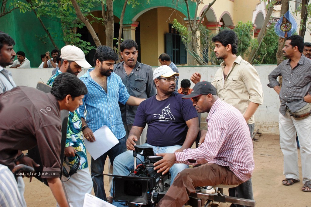 Chinna Cinema Movie Stills - 7 / 22 photos