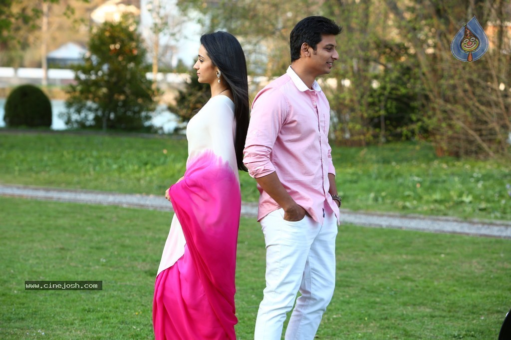 Chirunavvula Chirujallu Movie Stills n Walls - 38 / 42 photos