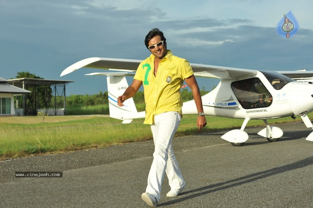 Chukkalanti Ammayi Chakkanaina Abbai Spicy Stills - 28 / 55 photos