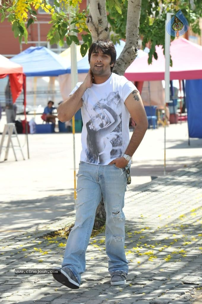 Chukkalanti Ammayi Chakkanaina Abbai Spicy Stills - 47 / 55 photos