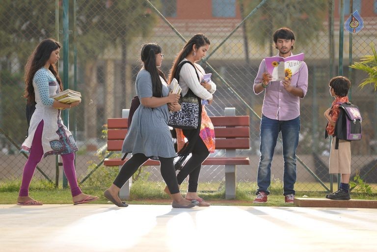 Cinema Choopistha Mava Photos - 9 / 10 photos