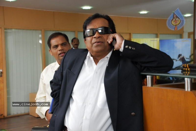 Collector Gari Bharya Movie New Stills - 5 / 56 photos