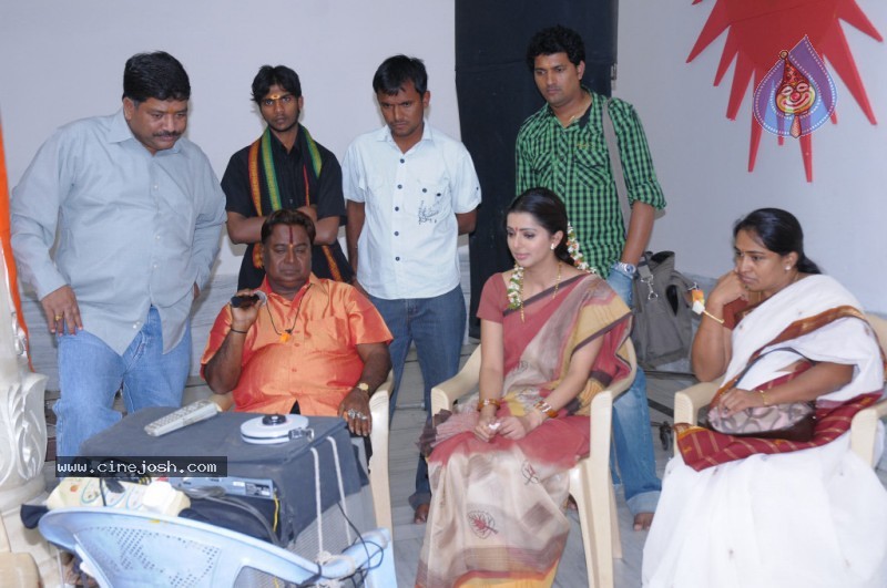 Collector Gari Bharya Movie Stills - 51 / 113 photos