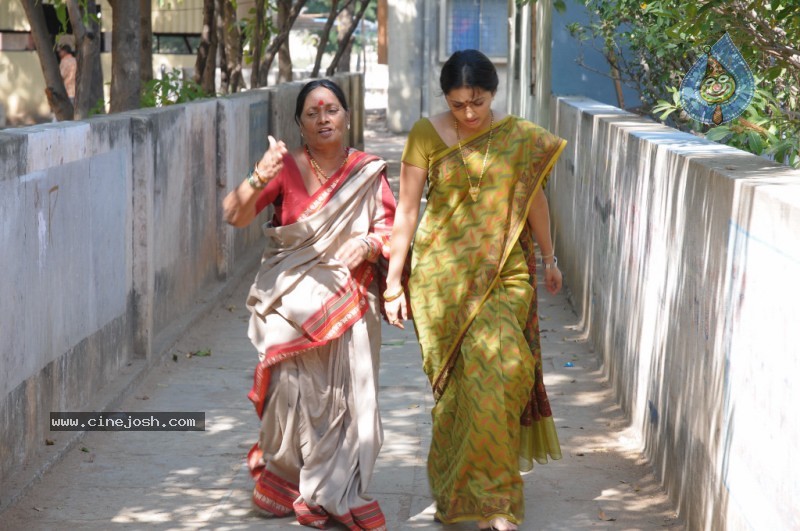 Collector Gari Bharya Movie Stills - 80 / 113 photos