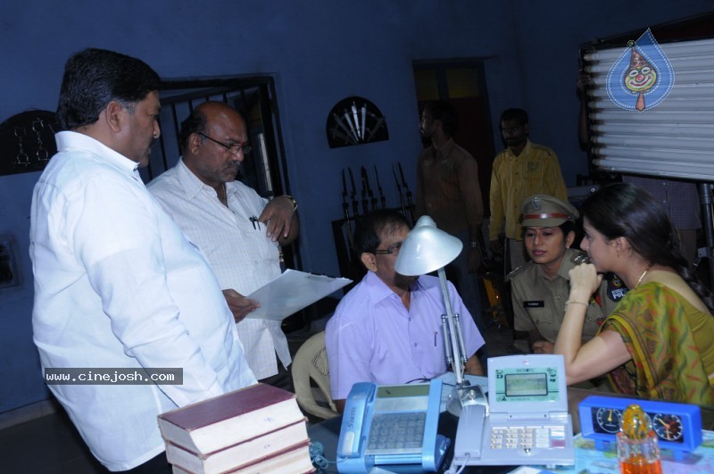 Collector Gari Bharya Movie Stills - 86 / 113 photos