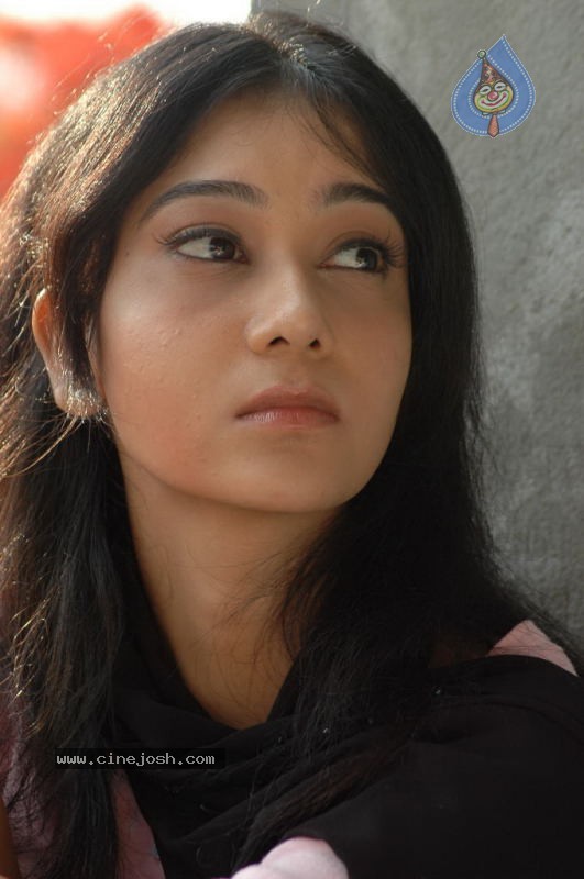 Cricket Girls and Beer Movie Gallery - 48 / 102 photos