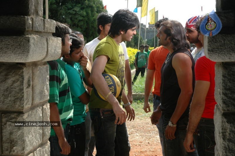 Cricket Girls and Beer Movie Gallery - 99 / 102 photos