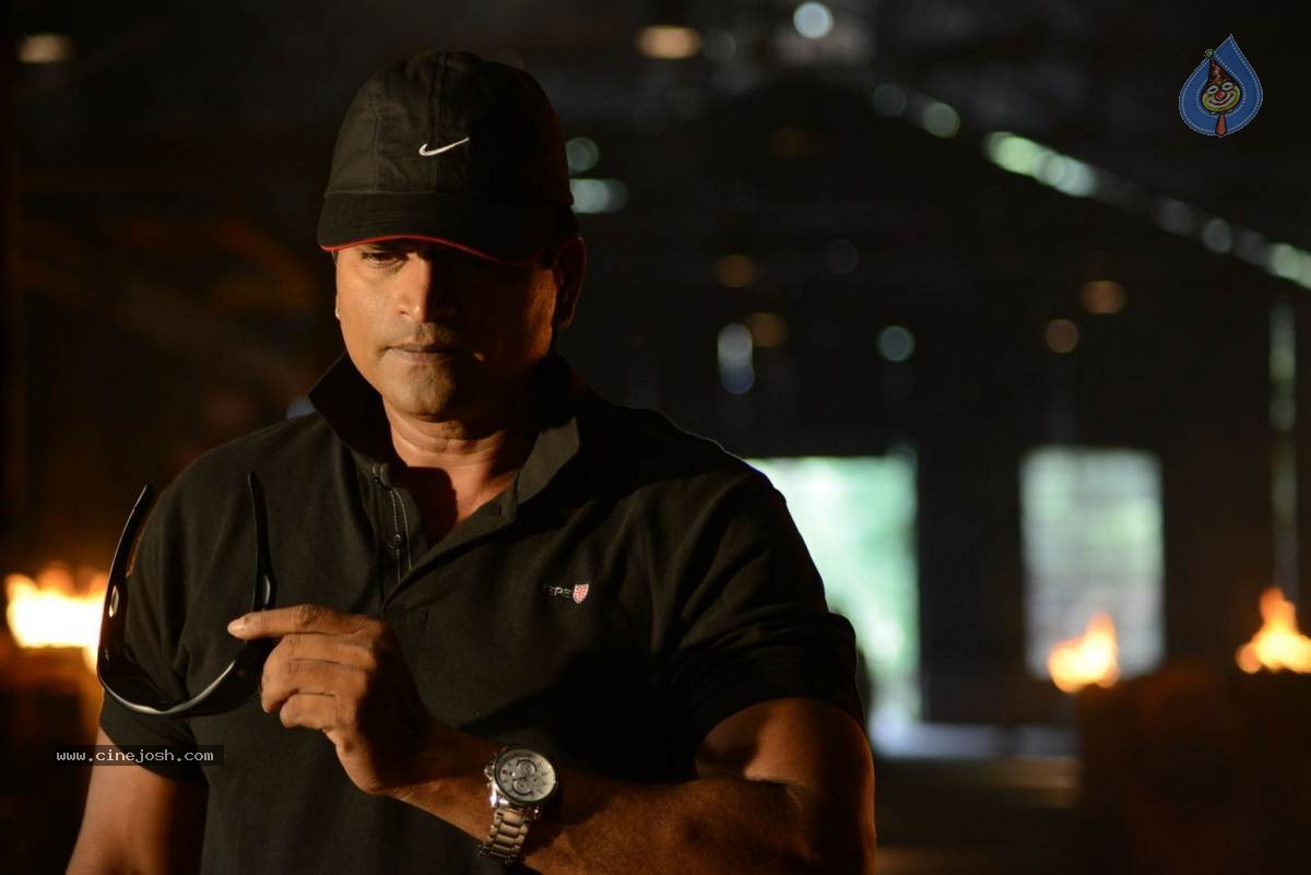 Criminals Movie Stills n Walls - 24 / 50 photos