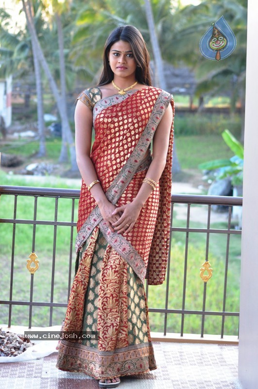 Cycle Company Tamil Movie Stills - 33 / 46 photos