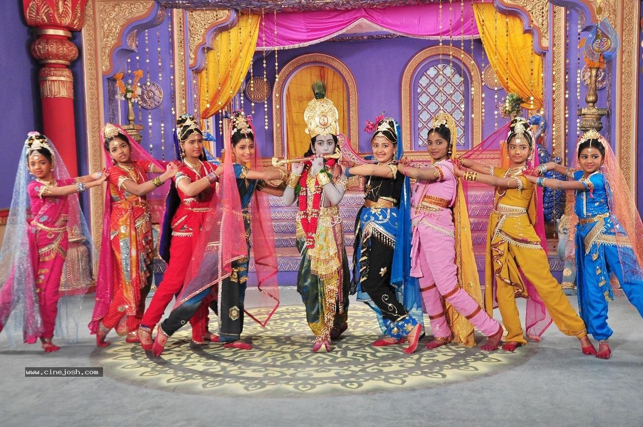 Daana Veera Soora Karna New Photos - 21 / 30 photos