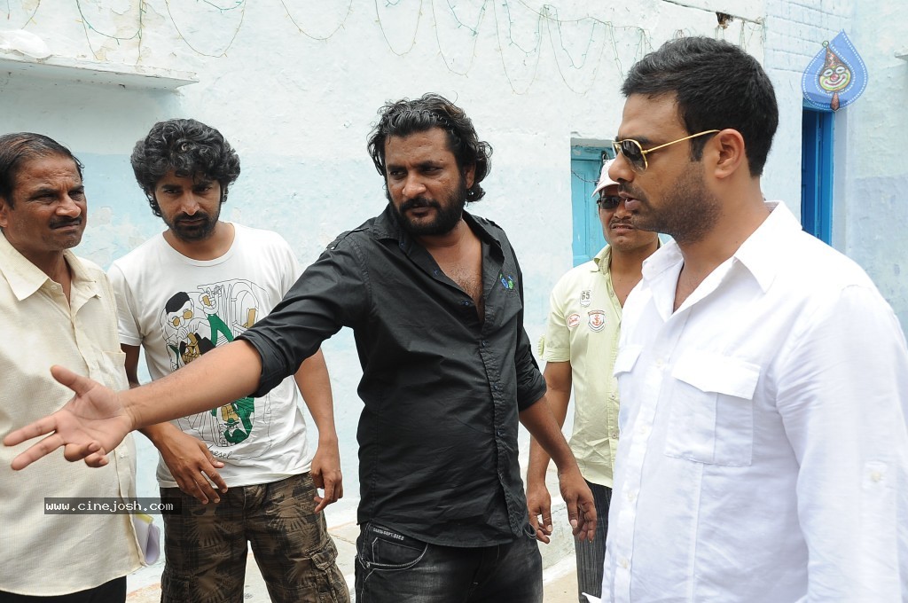 Dalam Movie New Stills - 1 / 12 photos