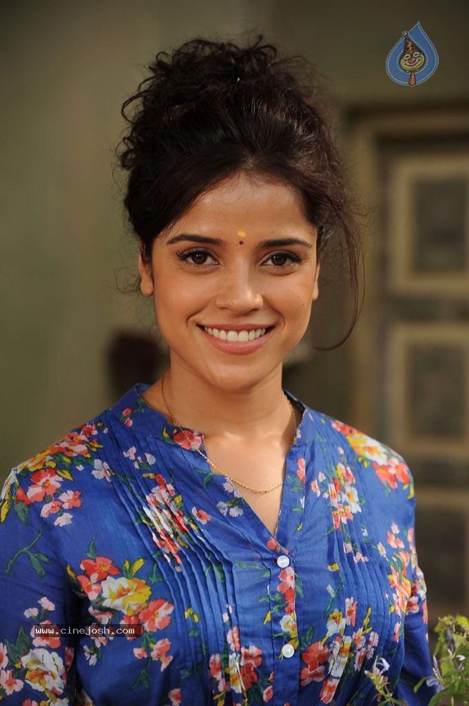 Dalam Movie New Stills - 39 / 55 photos