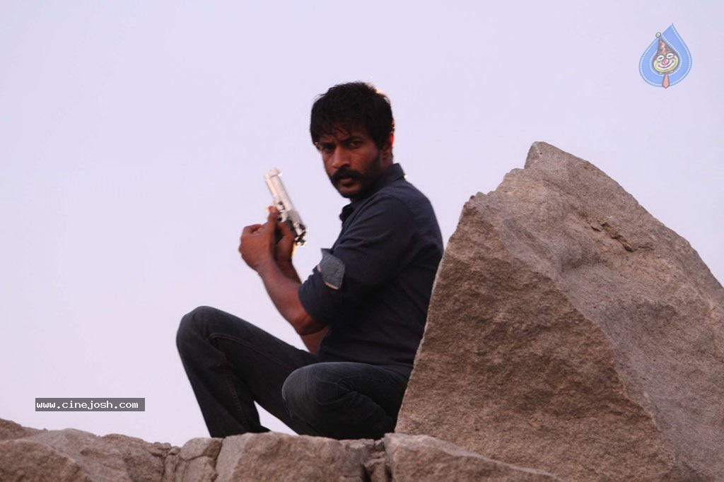 Dalam Movie New Stills - 48 / 55 photos