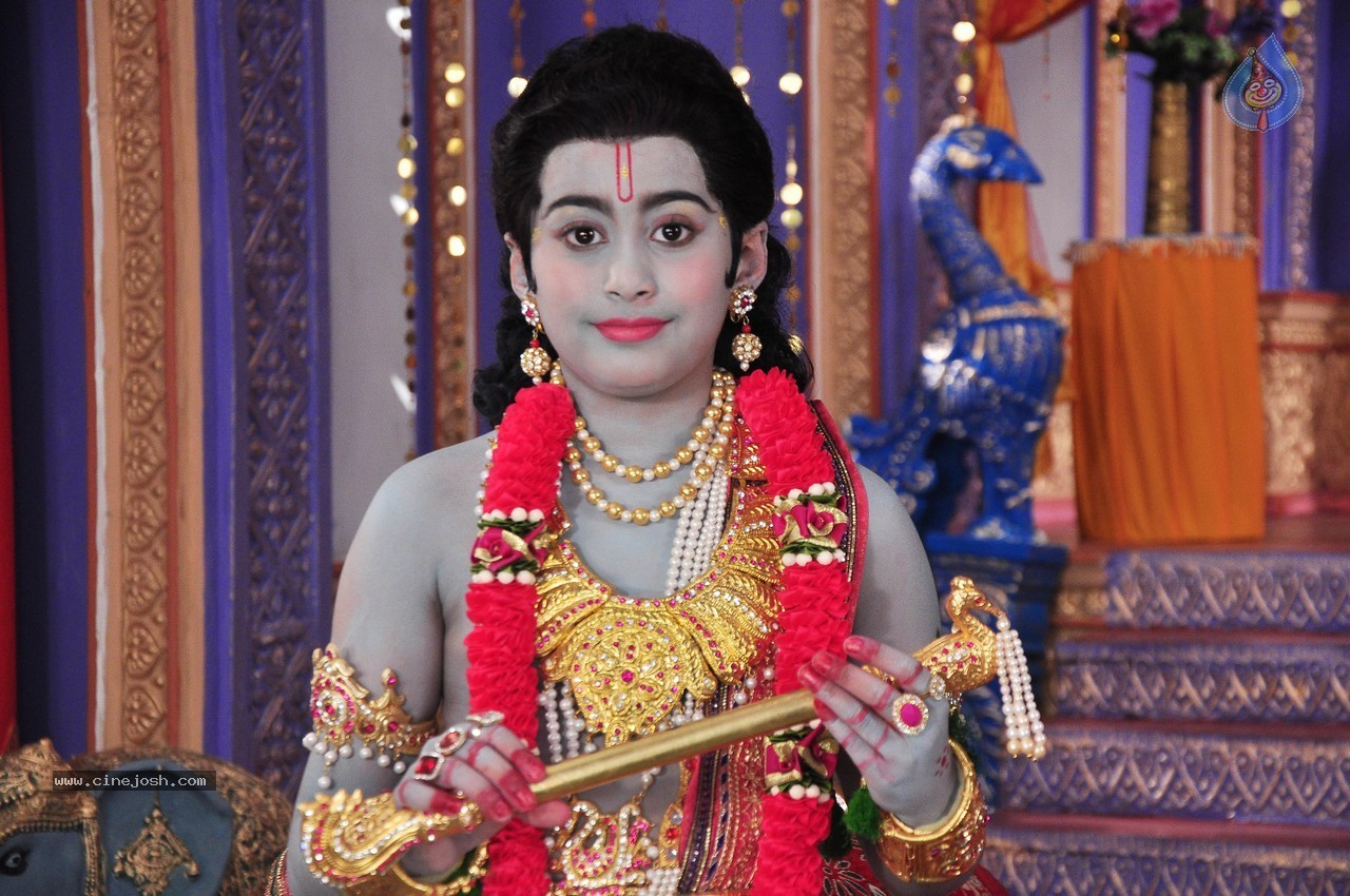 Dana Veera Soora Karna Movie Photos - 3 / 14 photos