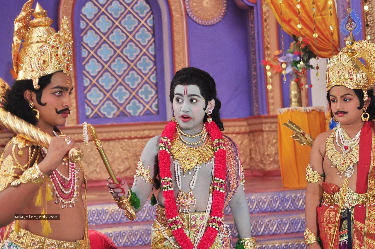 Dana Veera Soora Karna Movie Photos - 13 / 14 photos