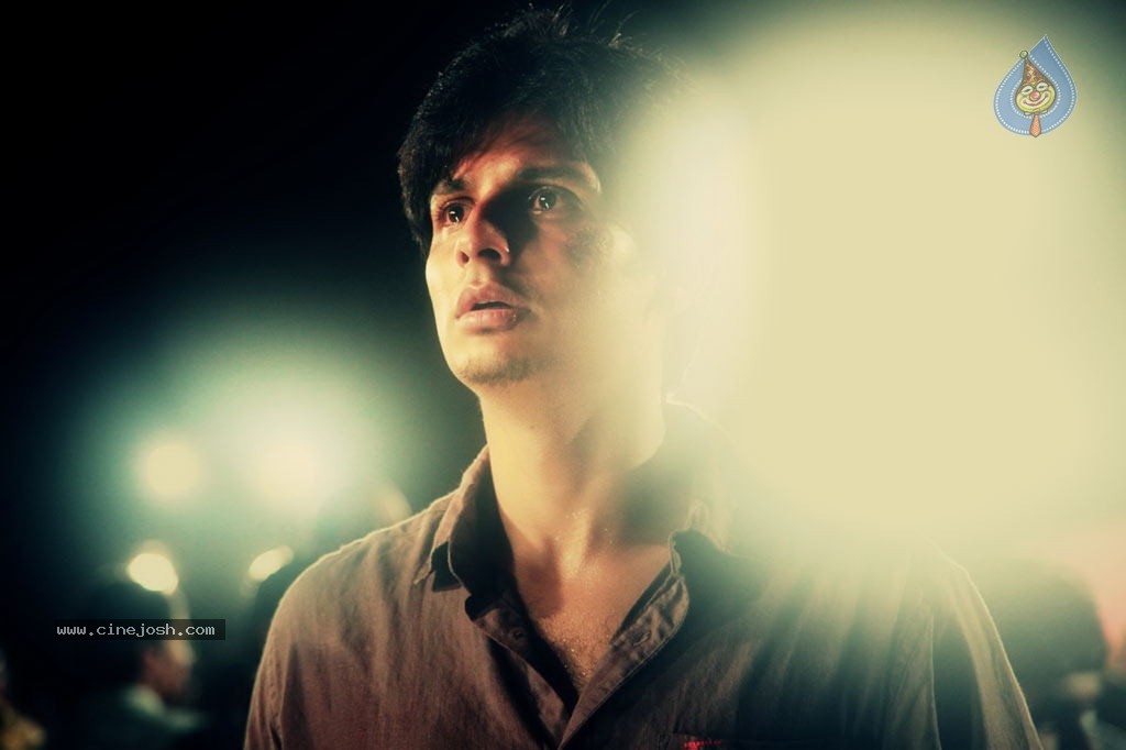 David Tamil Movie Stills - 19 / 27 photos