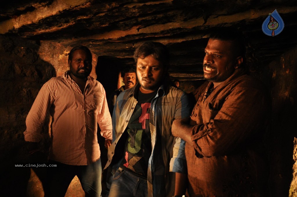 Deel Movie New Stills - 6 / 40 photos