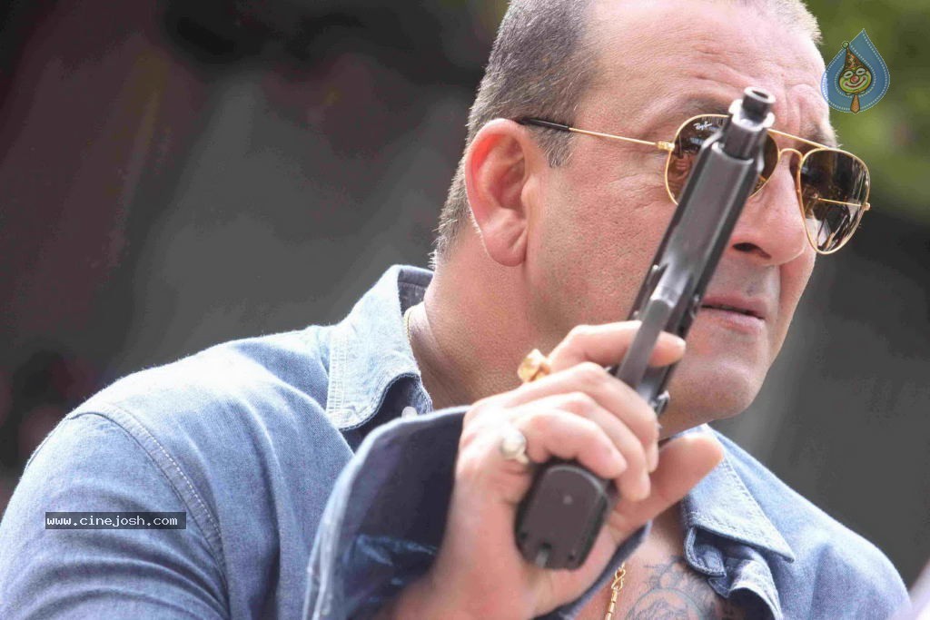 Department Movie Latest Stills - 14 / 16 photos