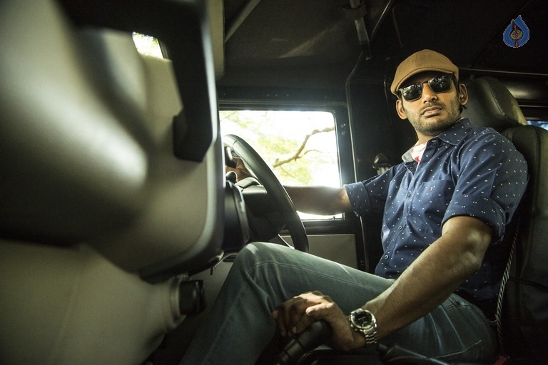 Detective Movie Poster and Photos - 2 / 7 photos