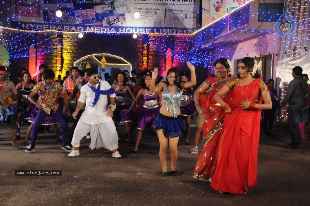 Devadas Style Marchadu Movie New Stills - 189 / 294 photos