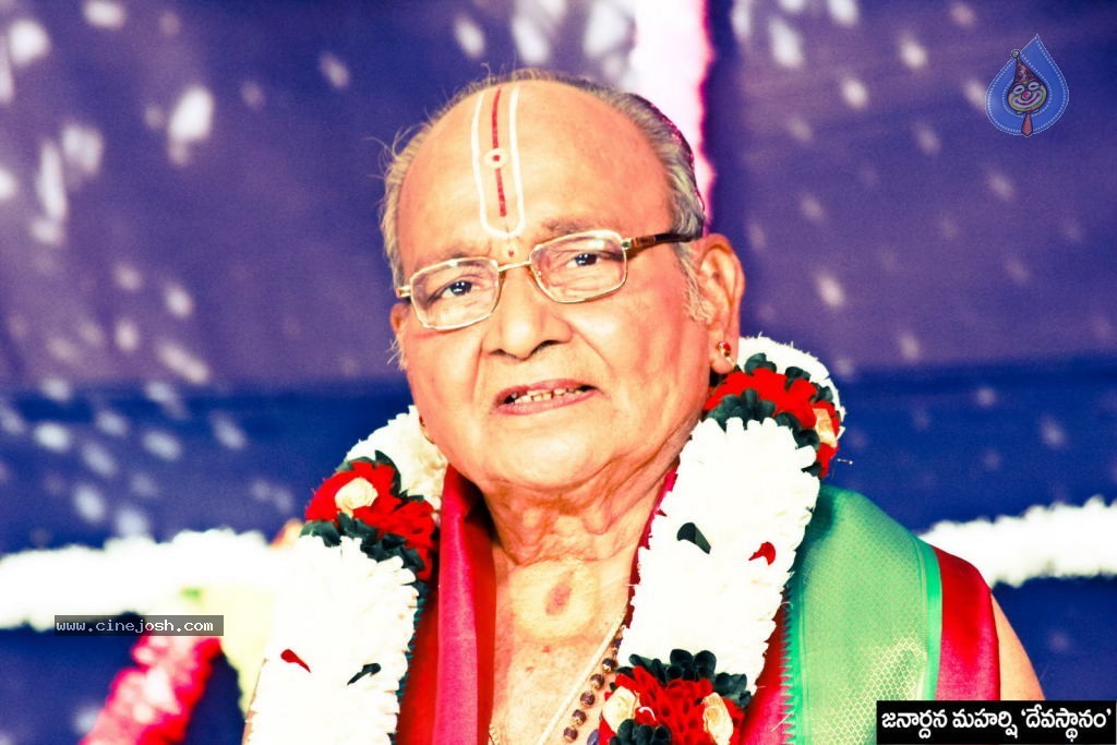 Devasthanam Movie New Stills - 16 / 53 photos