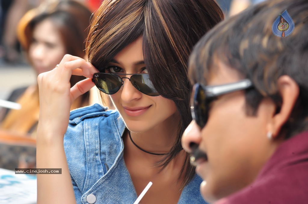 Devudu Chesina Manushulu Movie Photos - 24 / 36 photos