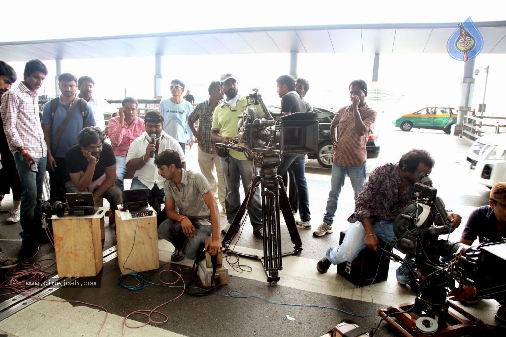 Devudu Chesina Manushulu Movie Stills - 15 / 50 photos