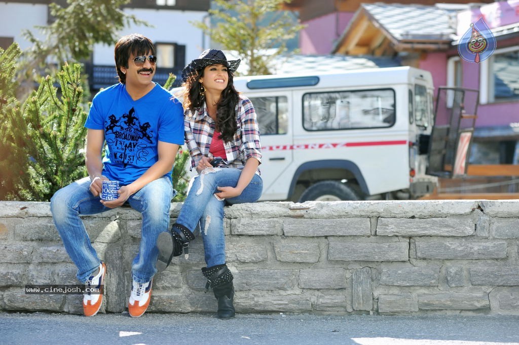 Devudu Chesina Manushulu Stills n Walls - 37 / 45 photos