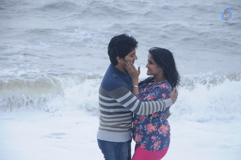 Dhana Dhan Posters and Photos - 18 / 19 photos