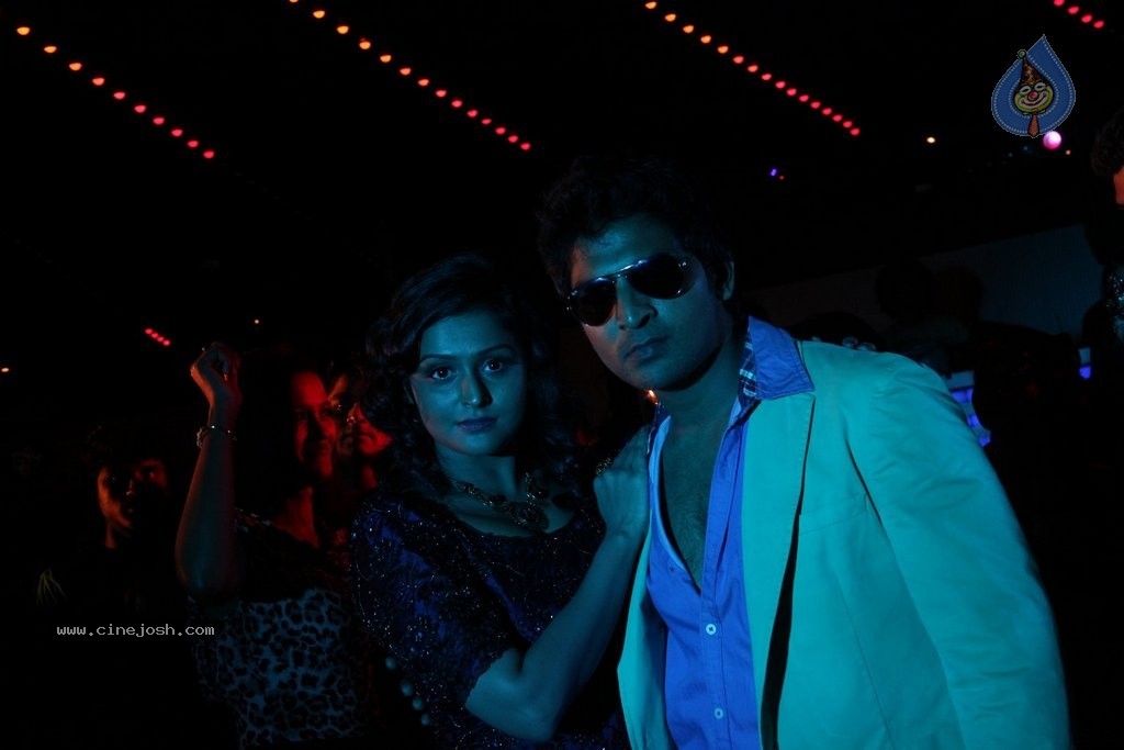 Dhanaa Dhan Movie Stills - 6 / 38 photos