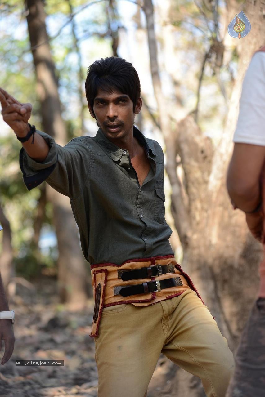 Dhanalakshmi Talupu Tadithey Gallery - 15 / 36 photos