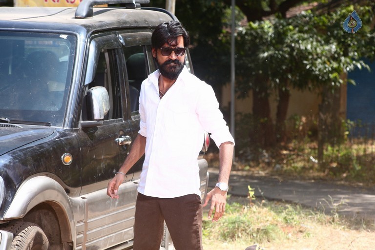 Dharma Yogi Movie Photos - 7 / 20 photos