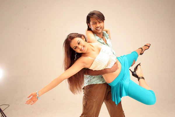 Dheera Movie Stills - 9 / 20 photos