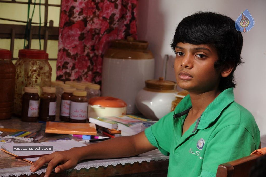 Dhoni Movie Latest Stills - 14 / 86 photos