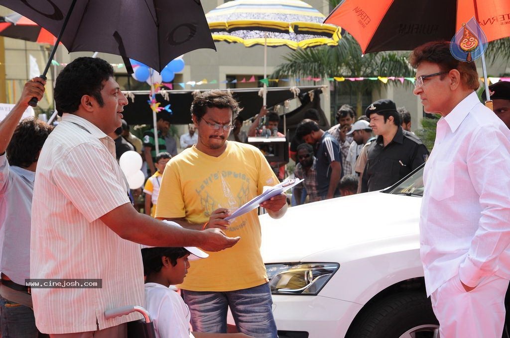 Dhoni Movie Latest Stills - 42 / 86 photos