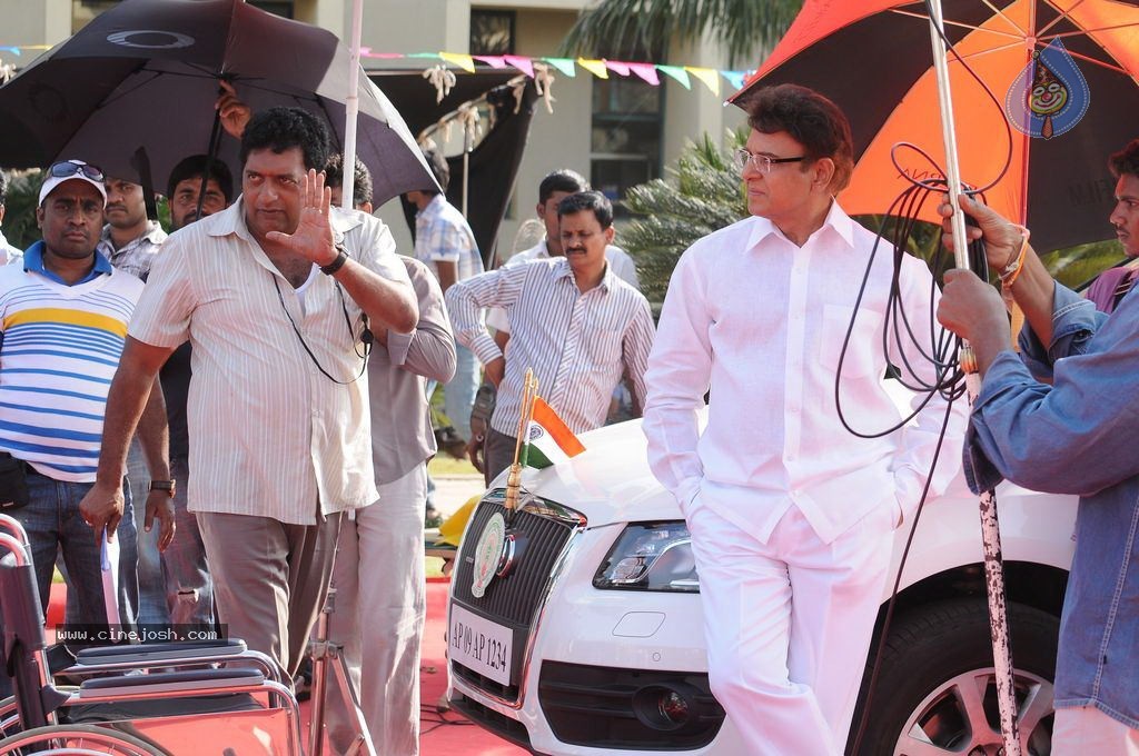 Dhoni Movie Latest Stills - 63 / 86 photos