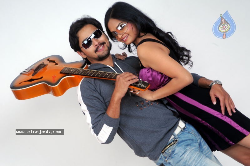 Dhool  Movie Stills - 9 / 13 photos