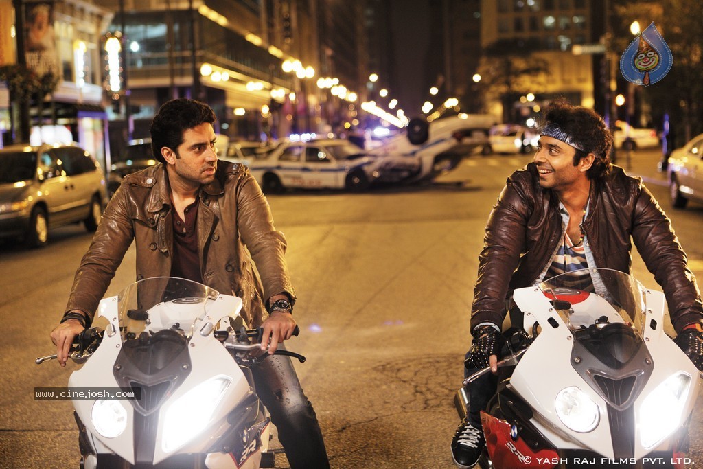 Dhoom 3 Movie Latest Stills - 26 / 28 photos