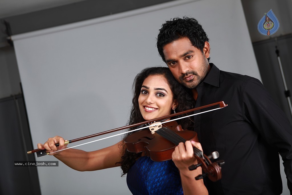 Dil Se Movie New Stills - 18 / 27 photos