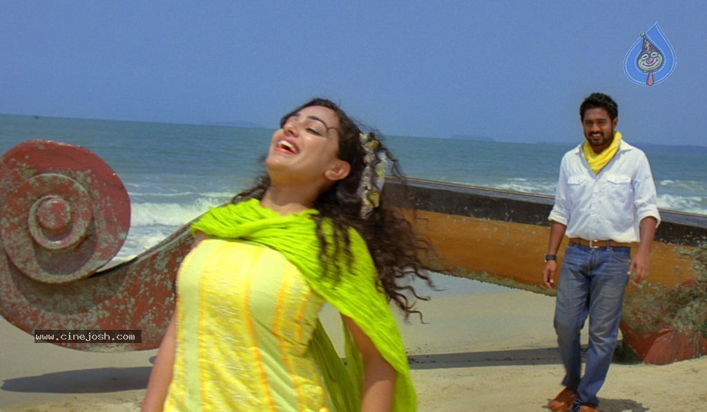 Dil Se Movie Stills  - 2 / 29 photos