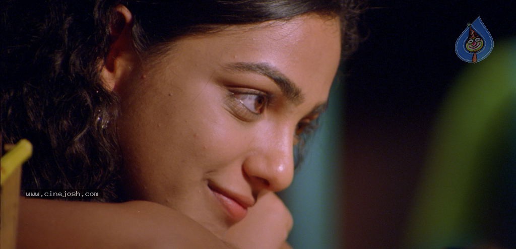 Dil Se Movie Stills  - 12 / 29 photos