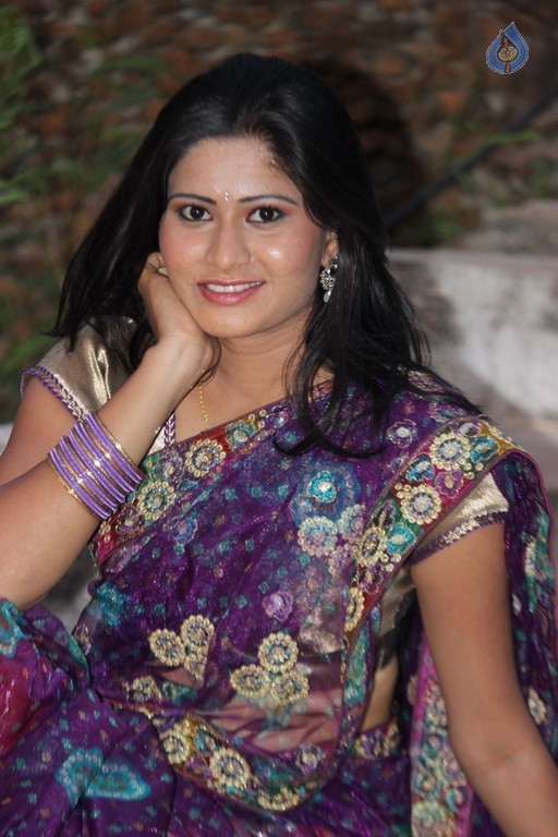 Dil Unna Raju Premalo Paddadu Posters and Photos - 9 / 47 photos