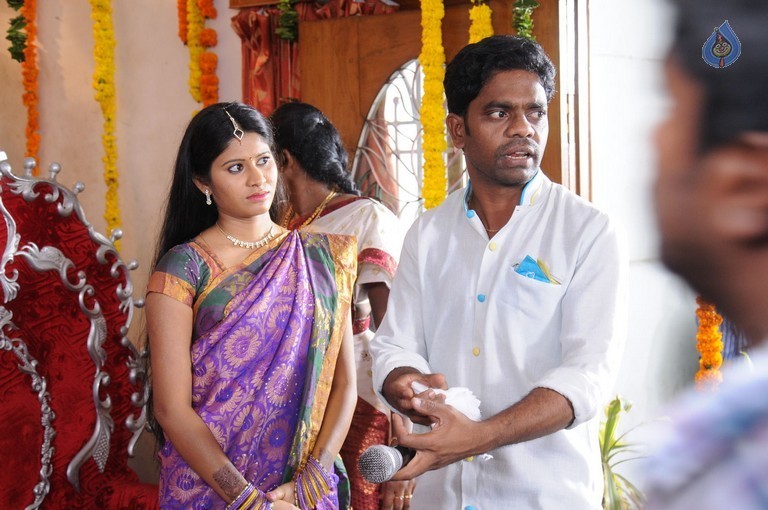 Dil Unna Raju Premalo Paddadu Posters and Photos - 43 / 47 photos