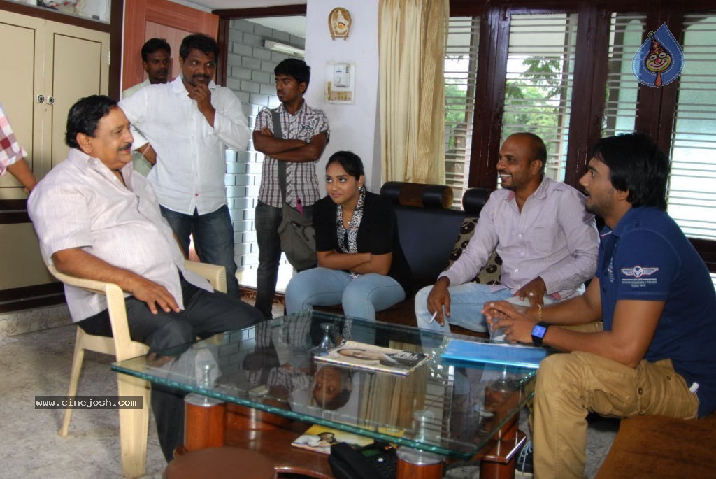 Dillunnodu Movie New Stills - 29 / 42 photos