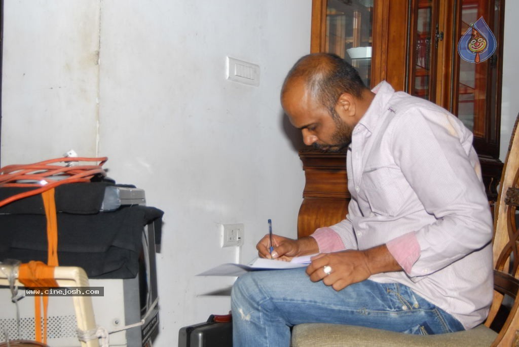 Dillunnodu Movie New Stills - 41 / 42 photos